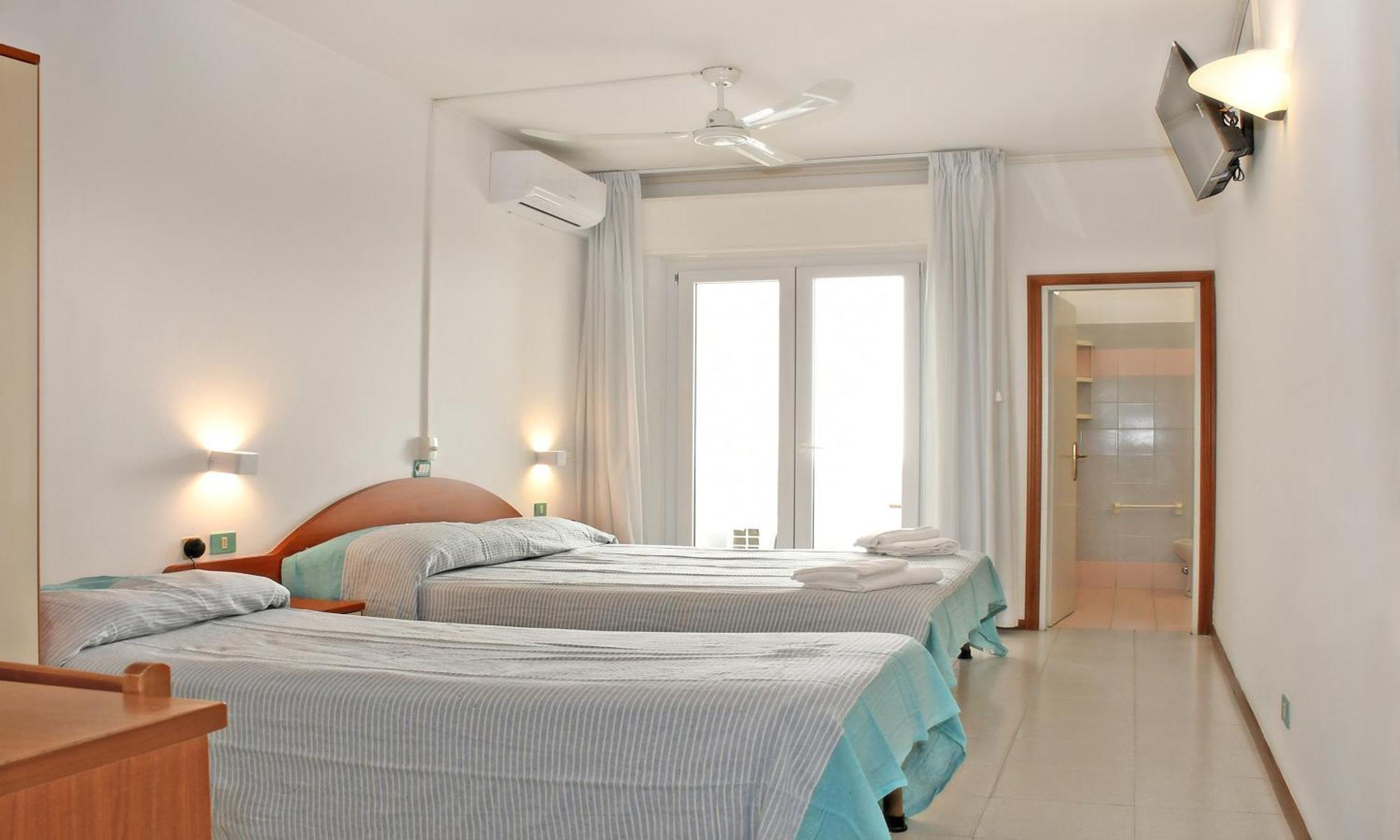 Hotel Exclusive In Pieno Centro - Nuova Gestione 2025 Riccione Exterior photo